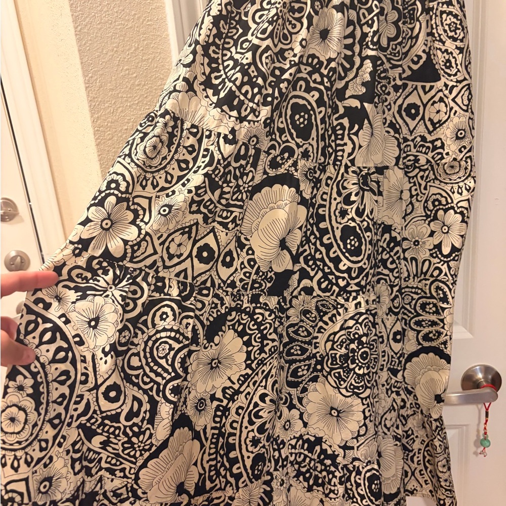 Umgee Black and Cream Floral Paisley Maxi Sundress - Picture 2 of 8